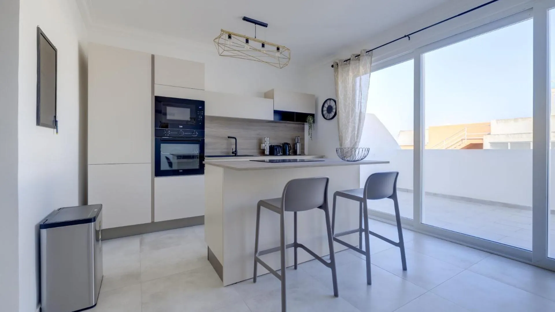 Apartment Stunning Penthouse In Msida Your Perfect Getaway